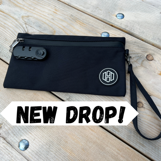 Smell Proof Clutch with Lock and Jar - Black