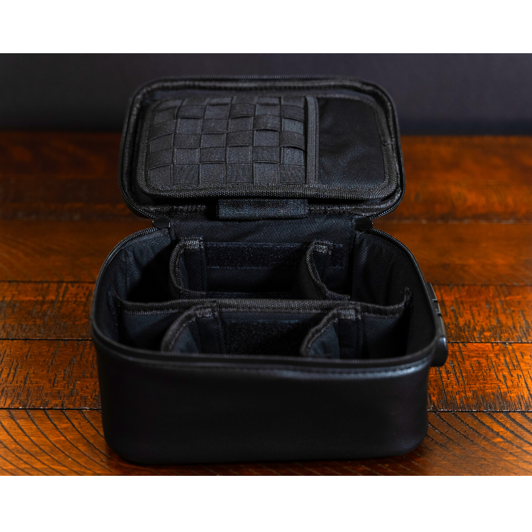 Medium Leather Case - Black