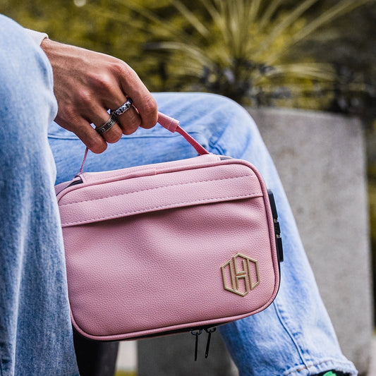 Medium Leather Case - Pink